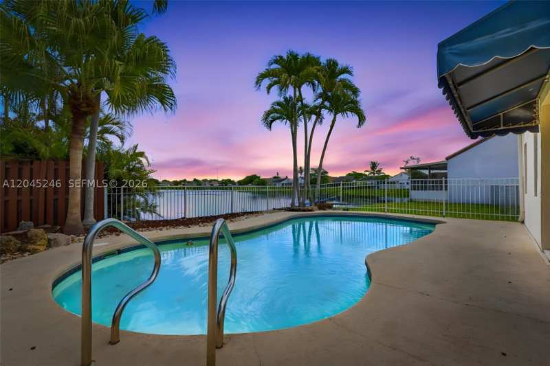3 bedroom SingleFamilyResidence at 8165 NW 187th Ter, Avalon Lakes, Hialeah — photo 1