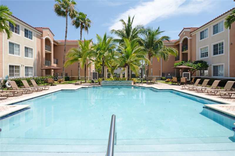 2 bedroom Condominium at 6851 SW 44th St 208, Gables Court Condo, Miami — photo 1
