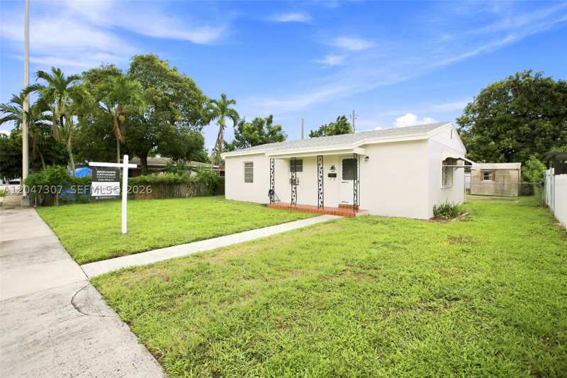 3 bedroom SingleFamilyResidence at 790 E 6th Pl, Sun-Tan Vill Sec 5, Hialeah — photo 1