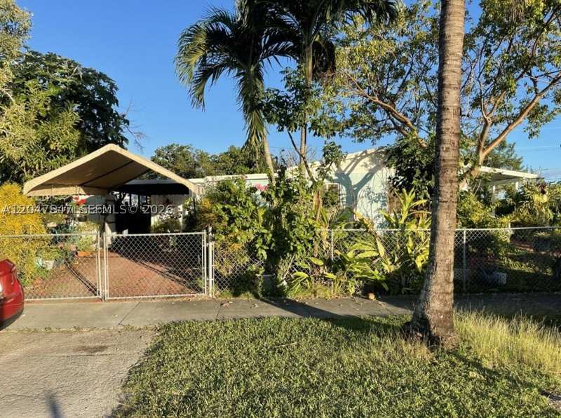 3 bedroom SingleFamilyResidence at 30211 SW 148th Pl, Hmstd Lake Park Homes, Homestead — photo 1