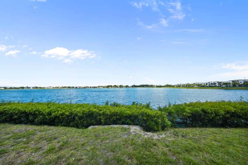 2 bedroom Condominium at 20860 San Simeon Way 109-6, Lakeview Of The Calf Club, Miami — photo 1