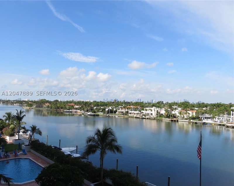 1 bedroom Condominium at 5700 Collins Ave 6J, Seacoast 5700 Condo, Miami Beach — photo 1