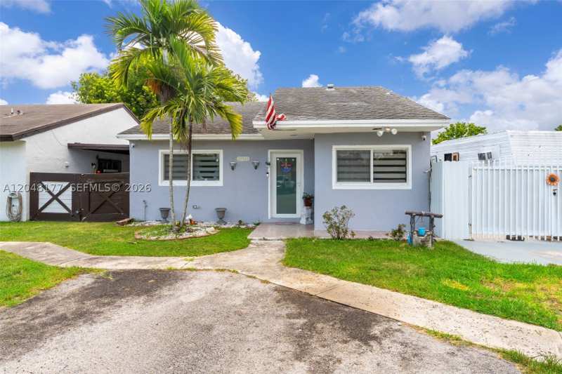2 bedroom SingleFamilyResidence at 25808 SW 127th Ct Cir, Princetonian Villas Sec 1, Homestead — photo 1