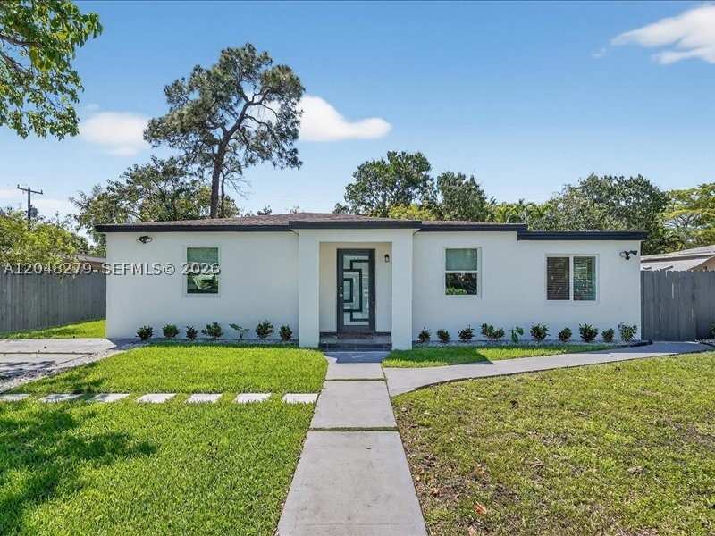 3 bedroom SingleFamilyResidence at 1010 NE 138th St, Irons Manor High Pine Add, North Miami — photo 1