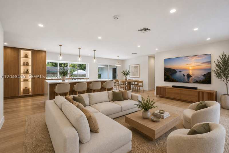 5 bedroom SingleFamilyResidence at 7600 SW 168th St, Old Cutler Oaks South, Palmetto Bay — photo 1