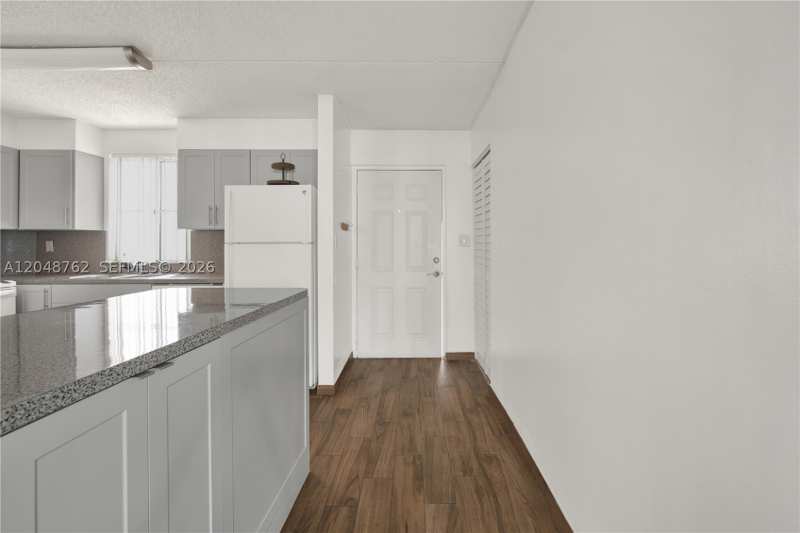1 bedroom Condominium at 6195 NW 186th St 113, Mirassou Condo, Hialeah — photo 1