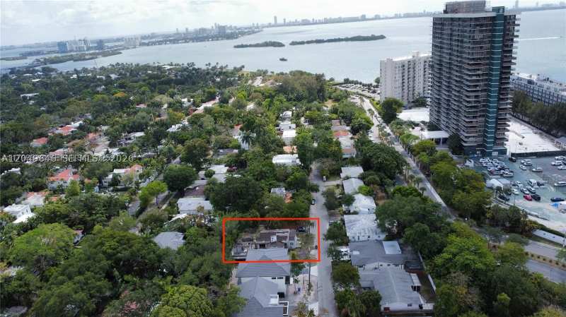4 bedroom SingleFamilyResidence at 751 NE 70th St, Acadia Sub, Miami — photo 1