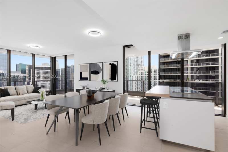 2 bedroom Condominium at 1000 Brickell Plz 4015, Brickell Flatiron Condo, Miami — photo 1