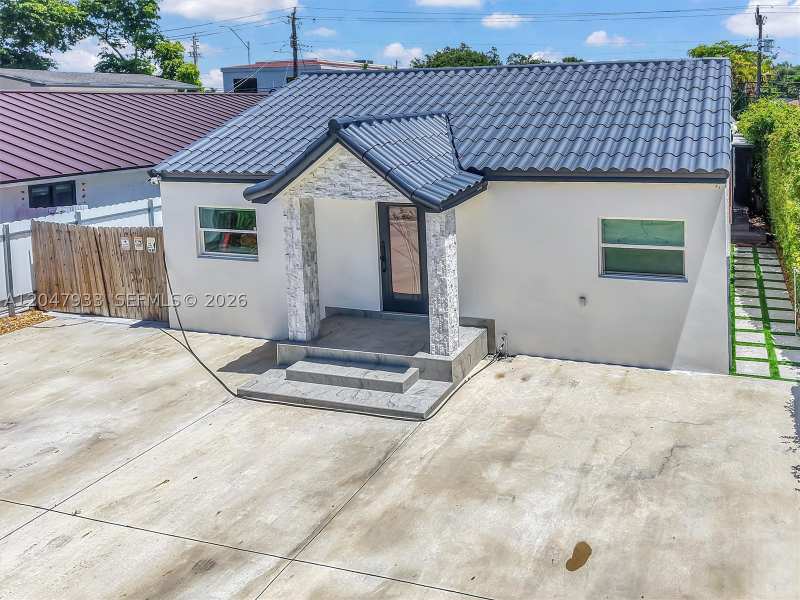 3 bedroom SingleFamilyResidence at 6575 SW 39th Ter, Central Miami Part 2, Miami — photo 1