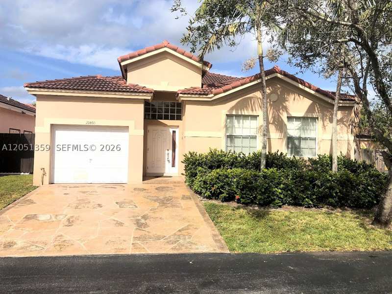 3 bedroom SingleFamilyResidence at 21460 SW 90th Ct, Lakes By The Bay Sec 8, Cutler Bay — photo 1