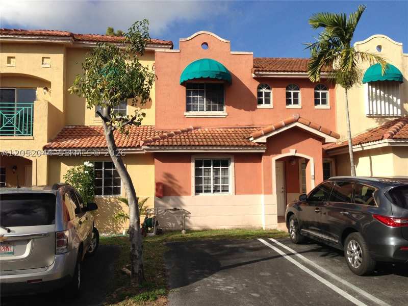 3 bedroom Townhouse at 7245 NW 173rd Dr 2502, Bonita Golf View Townvill, Hialeah — photo 1