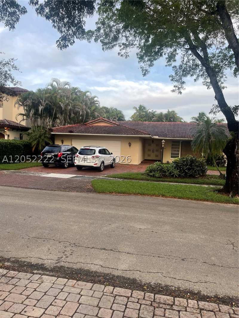 5 bedroom SingleFamilyResidence at 16120 E Troon Cir, Miami Lakes - Loch Lomond, Miami Lakes — photo 1