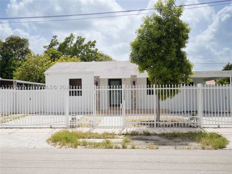 4 bedroom SingleFamilyResidence at 1600 NW 29th Ave, Maysland, Miami — photo 1