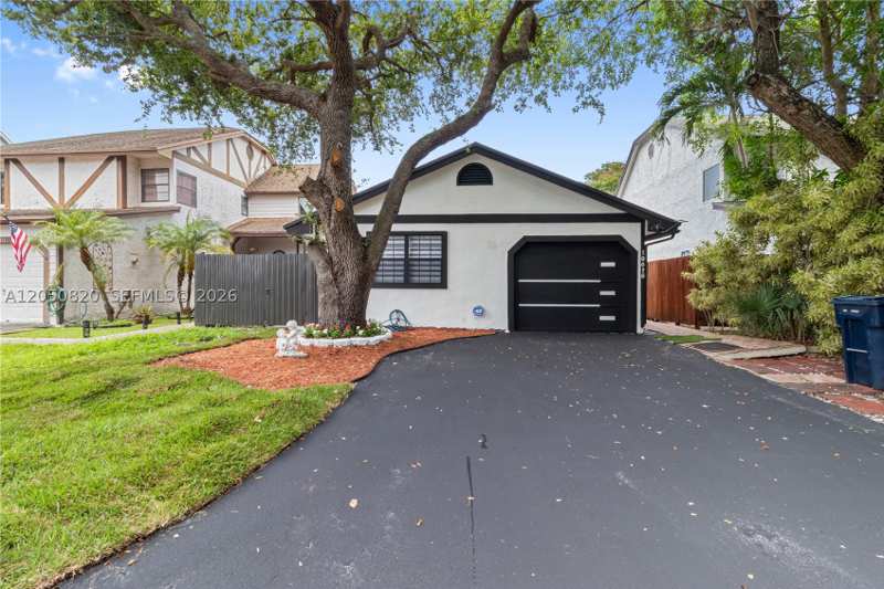 4 bedroom SingleFamilyResidence at 10626 SW 148th Ave Dr, Juniper At The Hammocks, Miami — photo 1