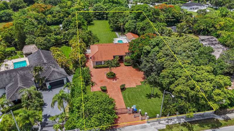 5 bedroom SingleFamilyResidence at 7030 SW 72nd Street, Sunswept Groves, Miami — photo 1