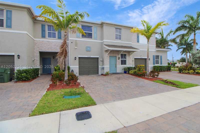 4 bedroom Townhouse at 789 SE 16th Ct, Cedar At Keys Gate, Homestead — photo 1