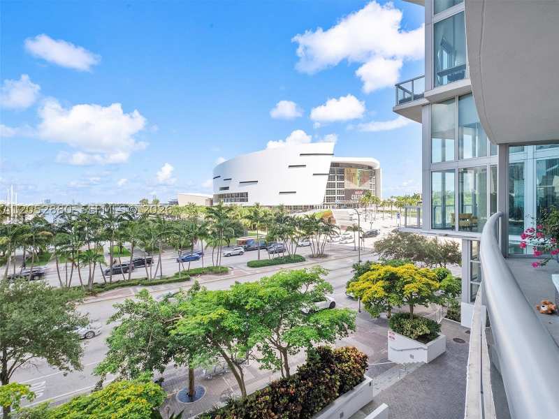 1 bedroom Condominium at 888 Biscayne Blvd 309, Marinablue Condo, Miami — photo 1