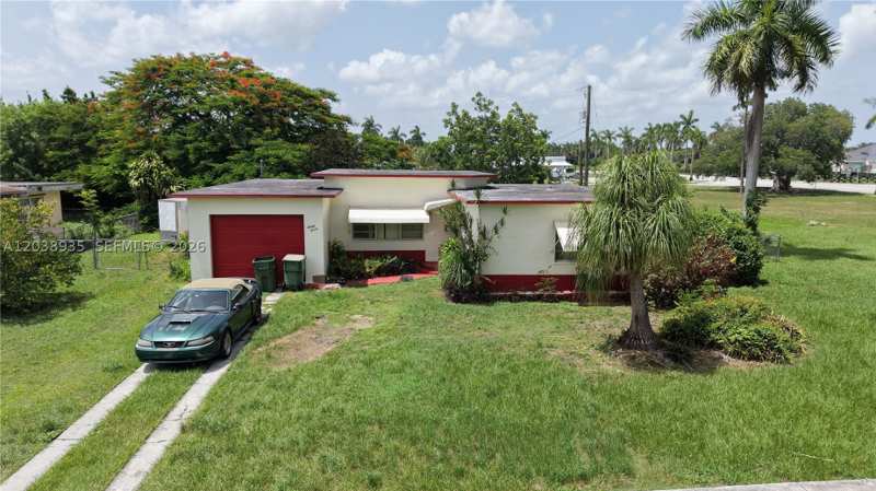 2 bedroom SingleFamilyResidence at 27 NW 18th St, Downer Palms Div 2, Homestead — photo 1