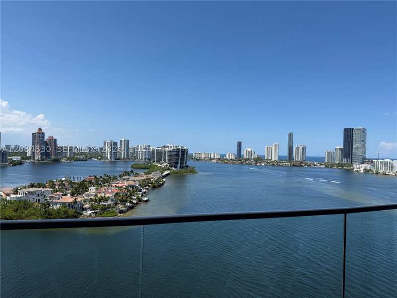 2 bedroom Condominium at 2800 Island Blvd 1803, 2800 Isl Blvd Williams Is, Aventura — photo 1