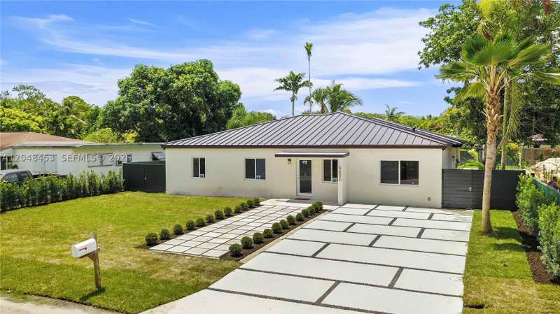 4 bedroom SingleFamilyResidence at 6600 SW 45th St, Bird Road Terrace, Miami — photo 1