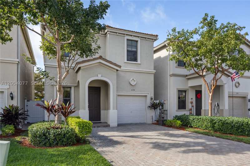 3 bedroom SingleFamilyResidence at 658 NE 193rd Ter, Champion Lakes, Miami — photo 1