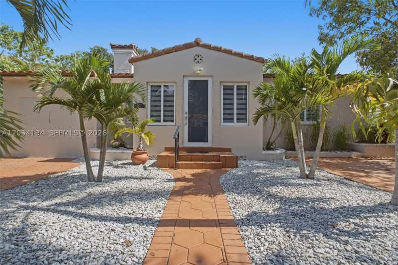 2 bedroom SingleFamilyResidence at 741 NE 81st St, Shorecrest, Miami — photo 1