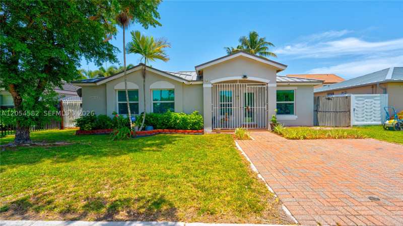 3 bedroom SingleFamilyResidence at 24636 SW 114th Ct, Mangus Sub Sec 2, Homestead — photo 1