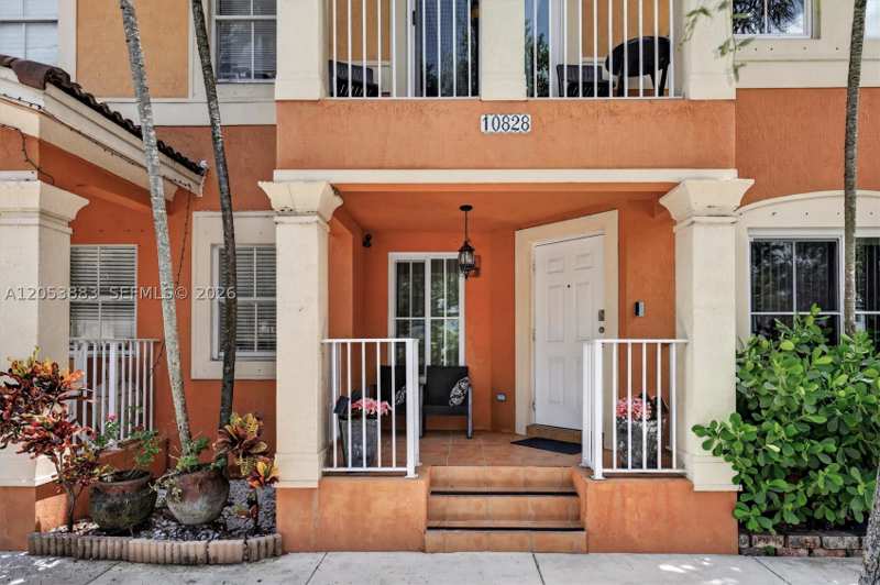 4 bedroom Townhouse at 10828 SW 243rd St, Bluewaters Subdivision, Homestead — photo 1