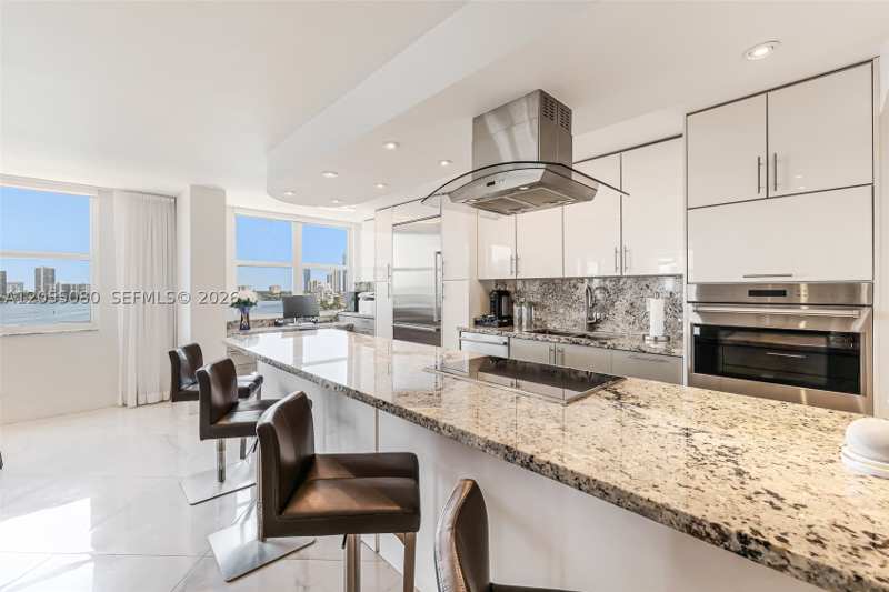 3 bedroom Condominium at 251 174th St 1104, Winston Towers 200 Condo, Sunny Isles Beach — photo 1