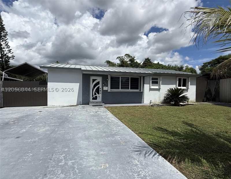 3 bedroom SingleFamilyResidence at 17255 SW 302nd St, Morris Homesites Div 3, Homestead — photo 1