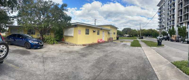 6 bedroom SingleFamilyResidence at 12610 NE 11th Ave, Dixianna Villas, North Miami — photo 1