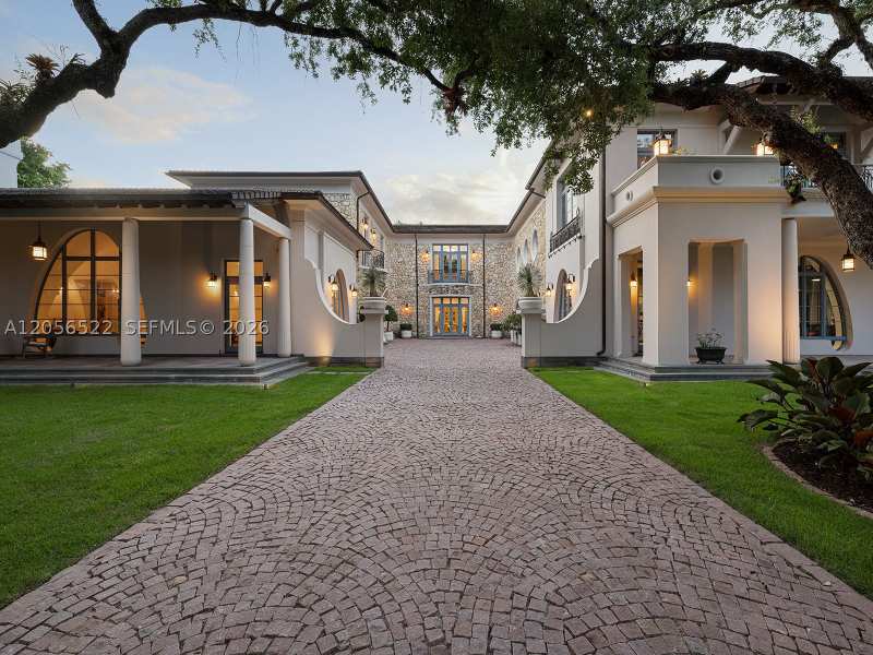 8 bedroom SingleFamilyResidence at 5771 SW 94th St, Felix Park Home Acres, Pinecrest — photo 1