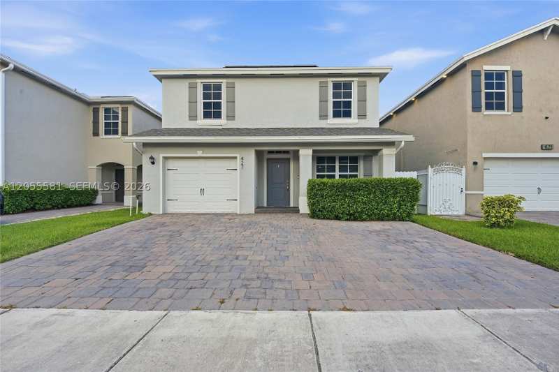 4 bedroom SingleFamilyResidence at 427 NE 6th Ct, Royal Homes West, Florida City — photo 1