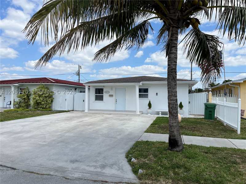 3 bedroom SingleFamilyResidence at 10571 SW 27th St, Coravo Amd, Miami — photo 1