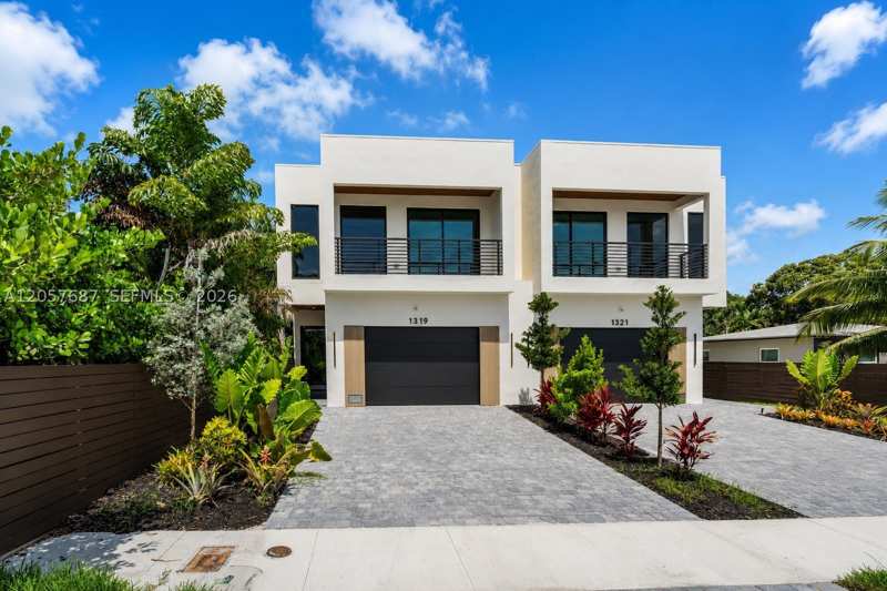 3 bedroom SingleFamilyResidence at 1319 NE 13th Ave, Holiday Heights, Fort Lauderdale — photo 1