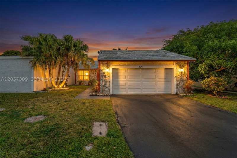 2 bedroom SingleFamilyResidence at 1304 Redstart Ct, Audubon Cluster West, Homestead — photo 1