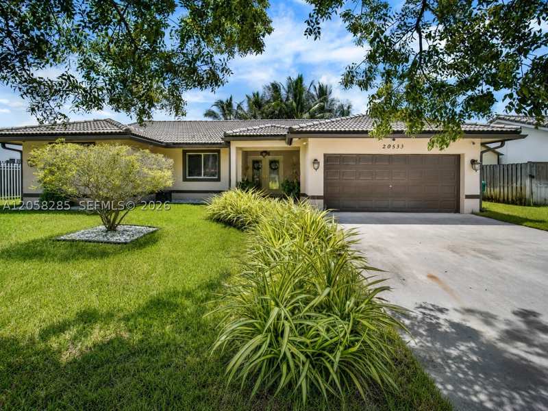 4 bedroom SingleFamilyResidence at 20533 SW 132nd Ave, Valencia Grove, Miami — photo 1