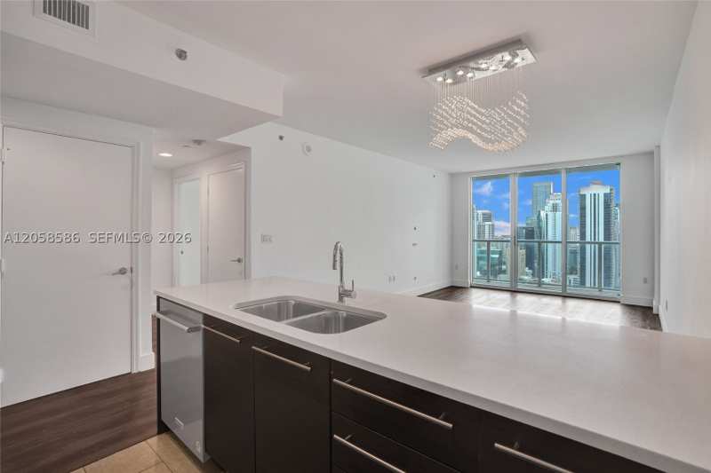 1 bedroom Condominium at 55 SE 6th St 3604, 500 Brickell West Condo, Miami — photo 1
