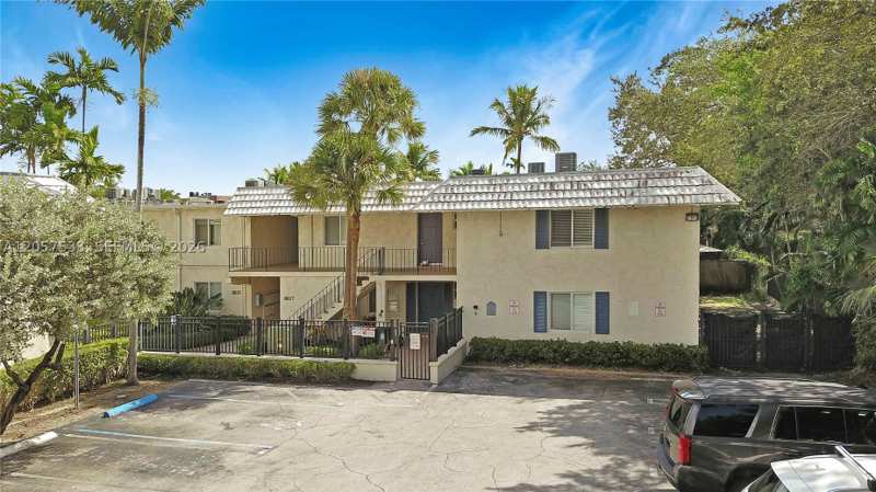2 bedroom Condominium at 8617 SW 68th Ct 24, Monterey Gardens Of Pinec, Pinecrest — photo 1