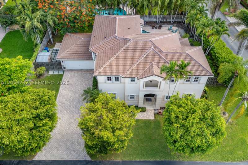 4 bedroom SingleFamilyResidence at 8425 SW 138th St, Tuscany Estates And Villa, Palmetto Bay — photo 1