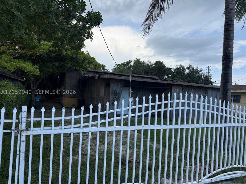0 bedroom SingleFamilyResidence at 809 NW 108th St, Pinewood Park Extension, Miami — photo 1