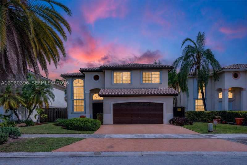 4 bedroom SingleFamilyResidence at 15615 SW 95th Ln, Highlands At Kendall, Miami — photo 1