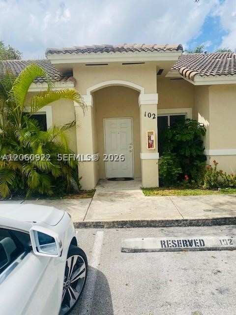 2 bedroom Villa at 13272 Old Biscayne Dr 102, Old Biscayne Villas Condo, Homestead — photo 1