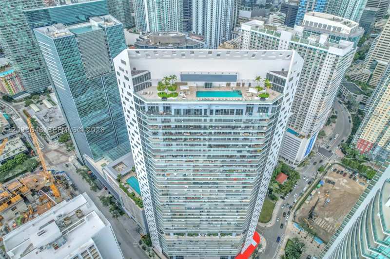 1 bedroom Condominium at 1300 Brickell Bay Dr 2005, Brickellhouse Condo, Miami — photo 1