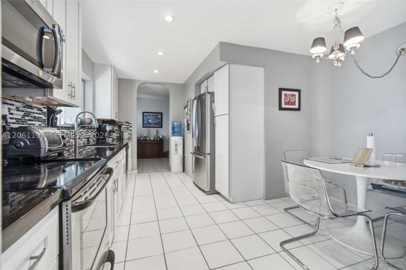 3 bedroom SingleFamilyResidence at 21221 NE 3rd Ct, San Simeon Homes, Miami — photo 1