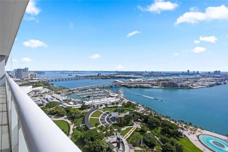2 bedroom Condominium at 50 Biscayne Blvd 4706, 50 Biscayne Condo, Miami — photo 1