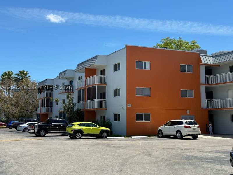 2 bedroom Condominium at 11311 SW 200th St 311-D, Caribbean Gardens Condo, Miami — photo 1