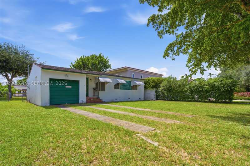 3 bedroom SingleFamilyResidence at 157 Lenape Dr, Golf Course Addn Hia, Miami Springs — photo 1