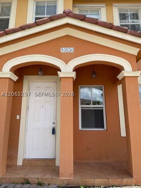3 bedroom Townhouse at 10850 SW 243rd Ln, Bluewaters Subdivision, Homestead — photo 1
