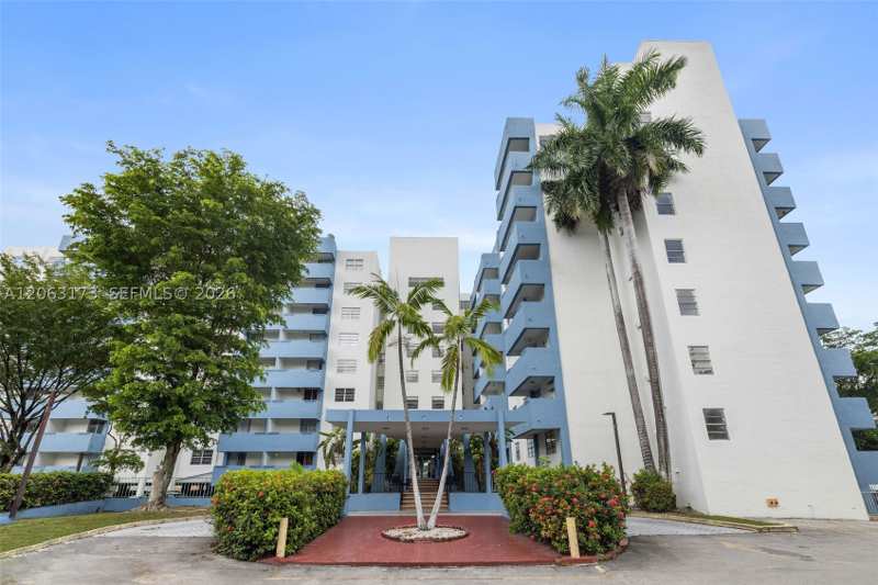 1 bedroom Condominium at 5050 NW 7th St 211, 5050 Condo, Miami — photo 1